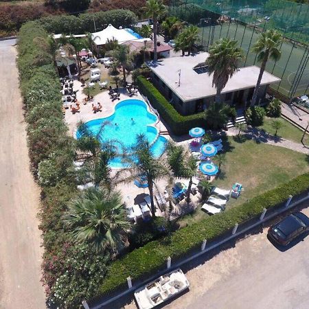 Il Geranio - Resort & Suites Acquedolci Bagian luar foto