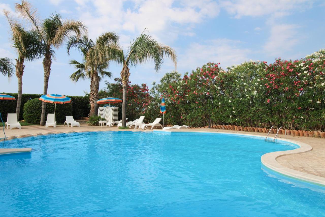 Il Geranio - Resort & Suites Acquedolci Bagian luar foto