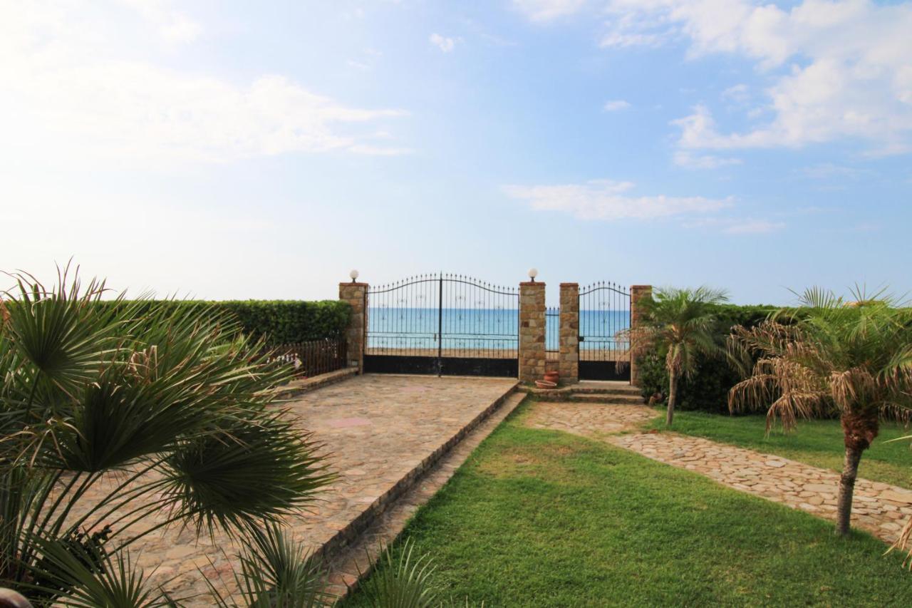 Il Geranio - Resort & Suites Acquedolci Bagian luar foto