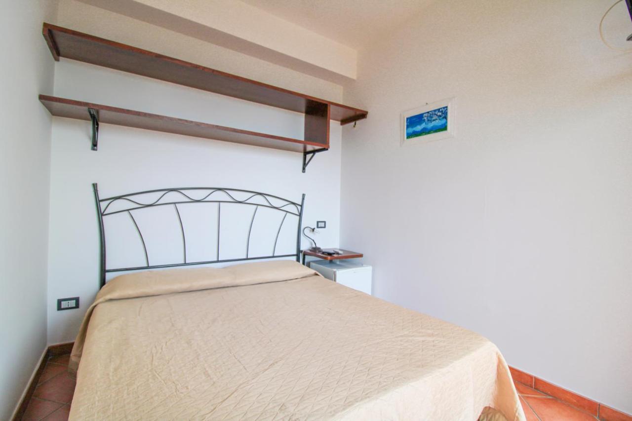 Il Geranio - Resort & Suites Acquedolci Bagian luar foto