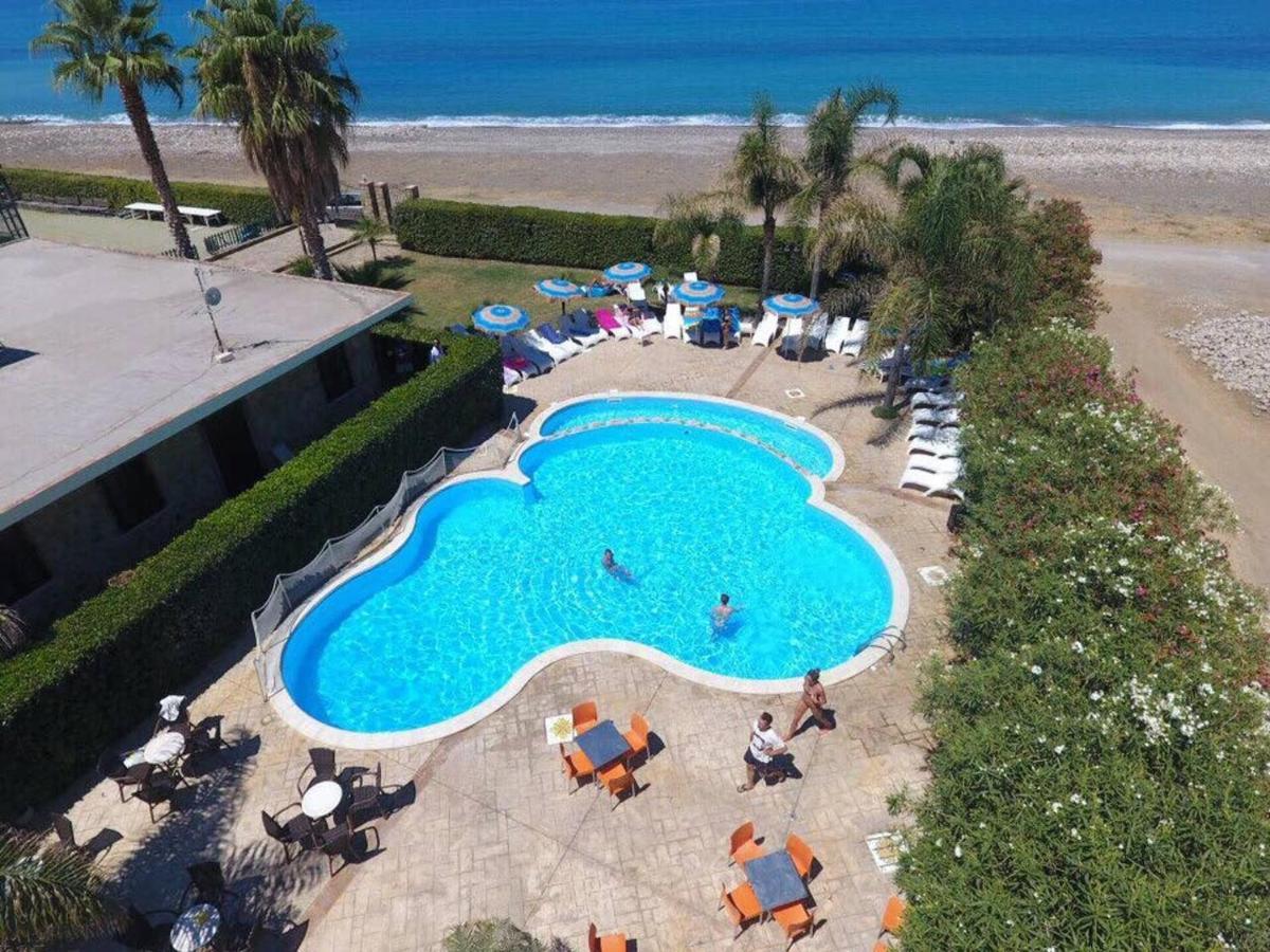 Il Geranio - Resort & Suites Acquedolci Bagian luar foto