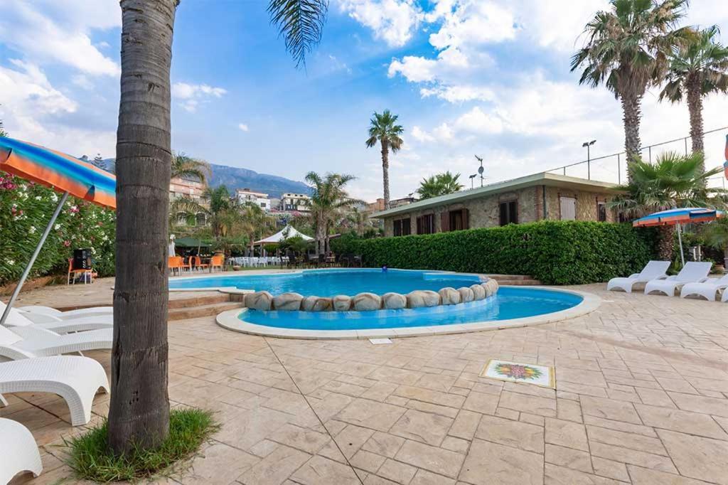 Il Geranio - Resort & Suites Acquedolci Bagian luar foto