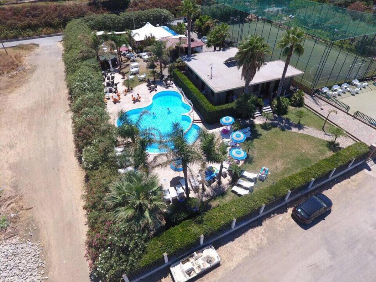 Il Geranio - Resort & Suites Acquedolci Bagian luar foto