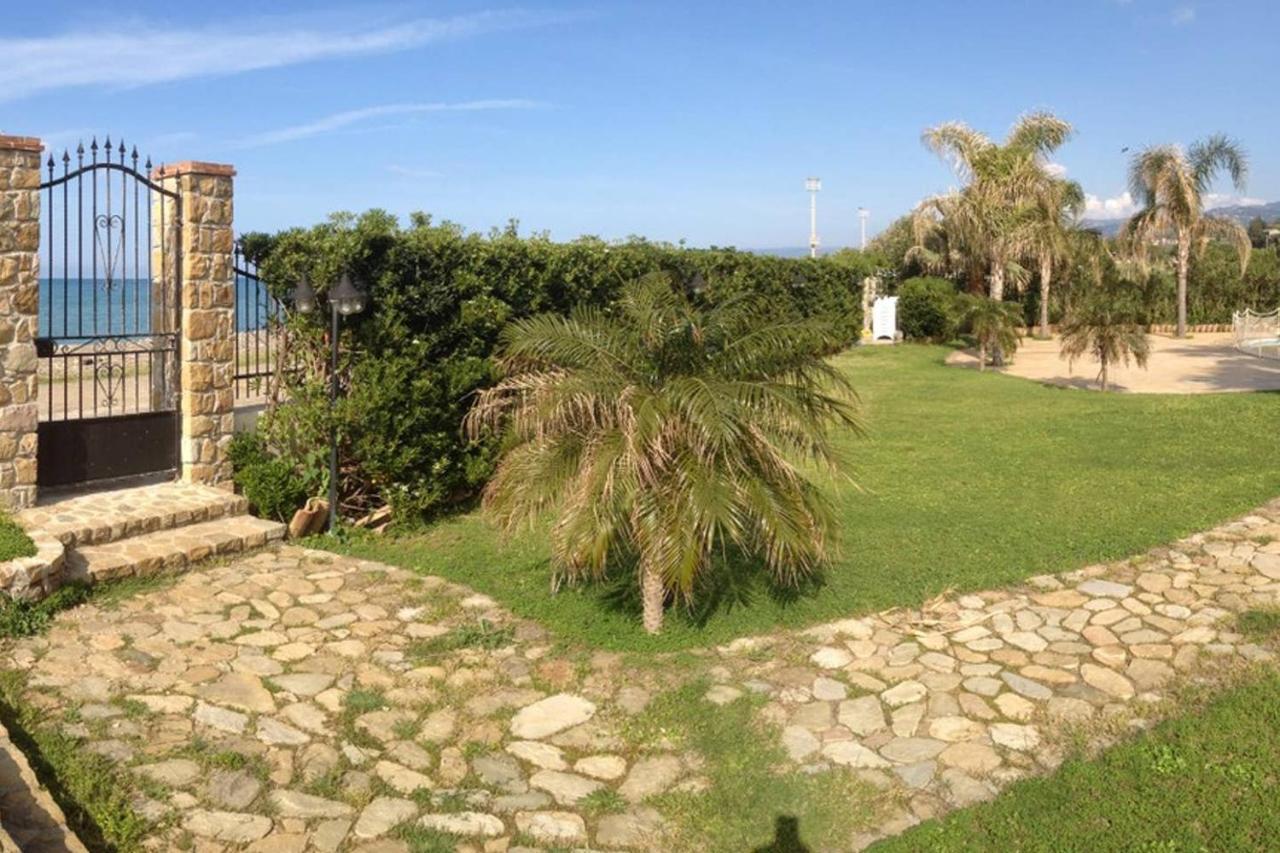 Il Geranio - Resort & Suites Acquedolci Bagian luar foto